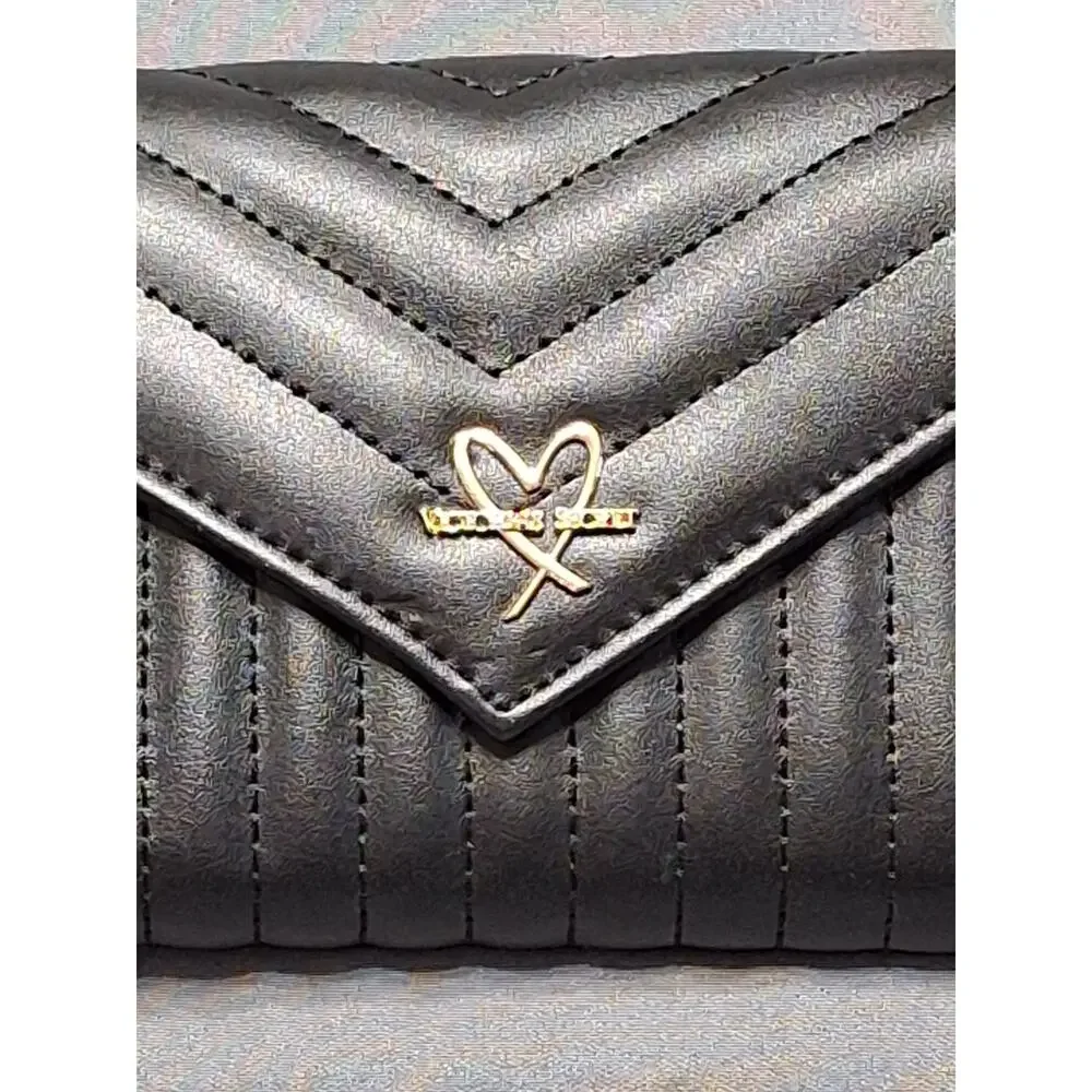Victoria's Secret V-Quilt Chevron Tech Wristlet Wallet Black - Picture 2 of 7